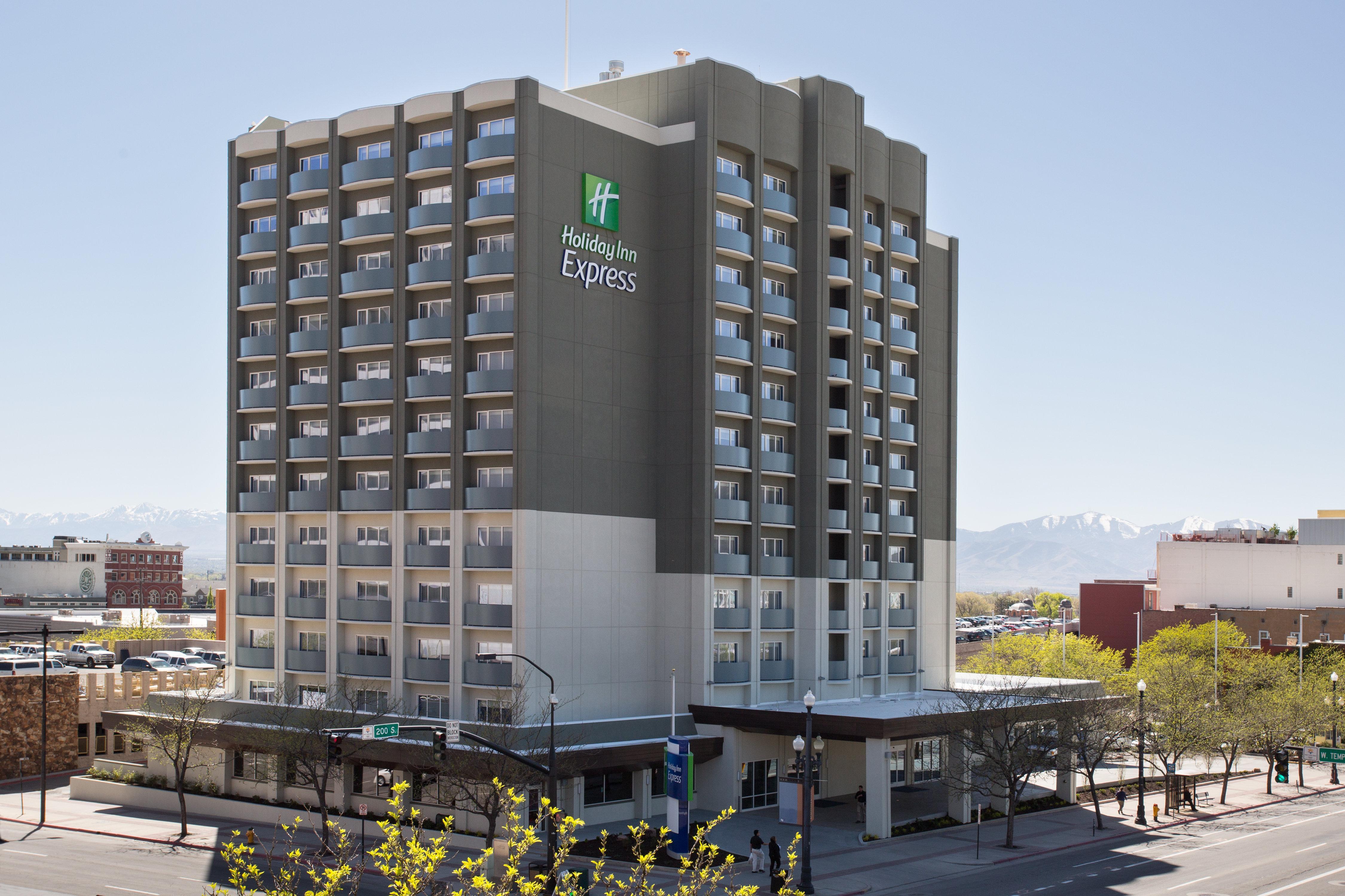 Holiday Inn Express & Suites Memphis Arpt Elvis Presley Blv By Ihg Екстериор снимка